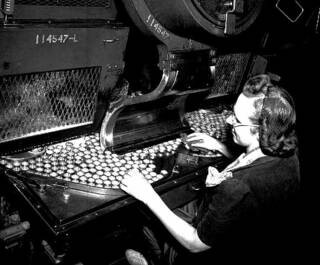 Manufacturing ammunition, Twin Cities Ordnance Plant, Arden Hills.